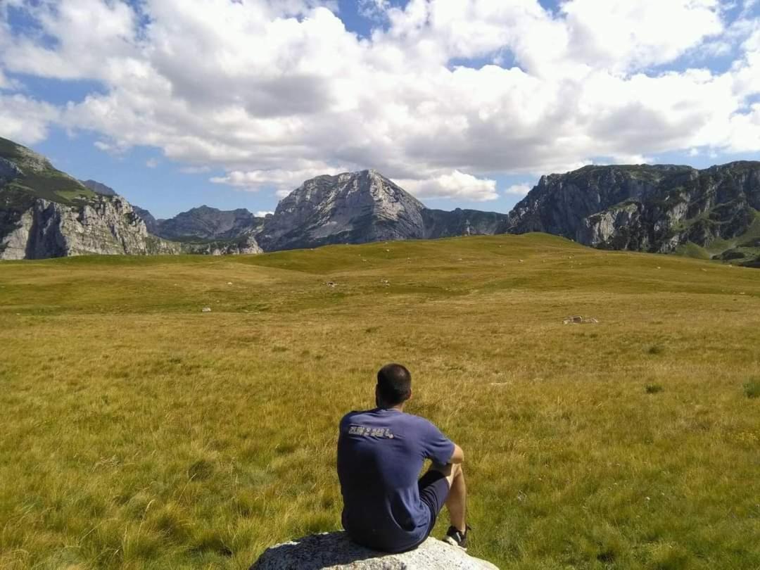 Katun Ljeljenak Hotel Pluzine Bagian luar foto