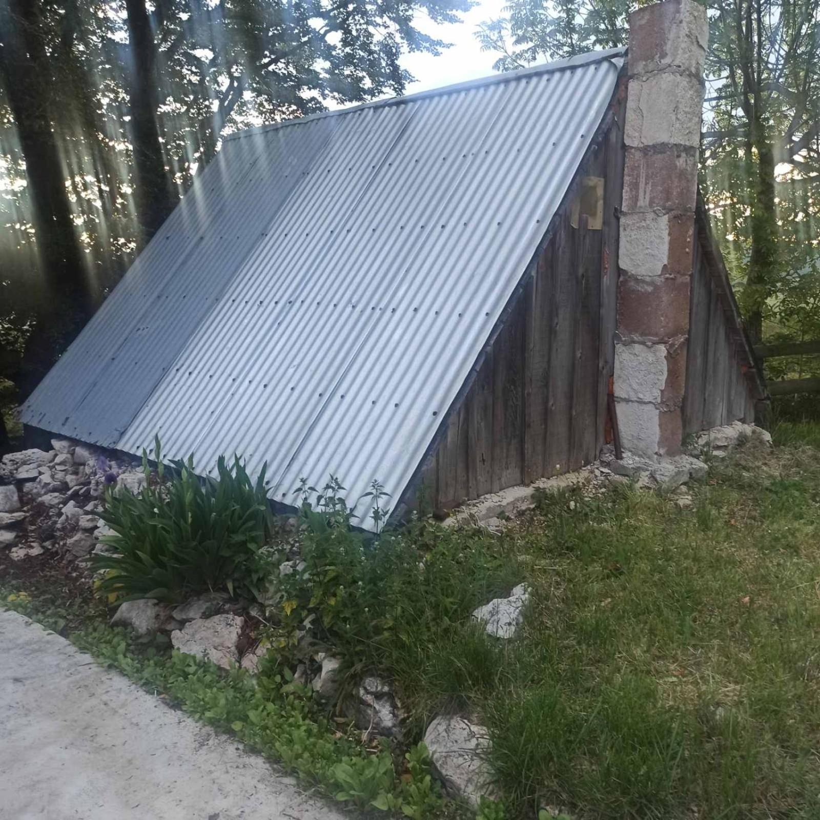 Katun Ljeljenak Hotel Pluzine Bagian luar foto